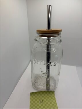 Vintage Atlas Mason Glass Drinking Jar with Bamboo Lid & Stainless Straw - Clear
